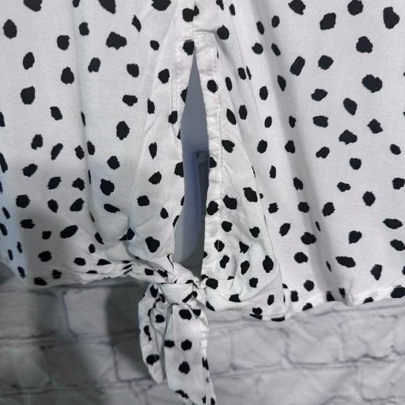 Dalmatian Print Front Tie XL - Picture 4 of 8